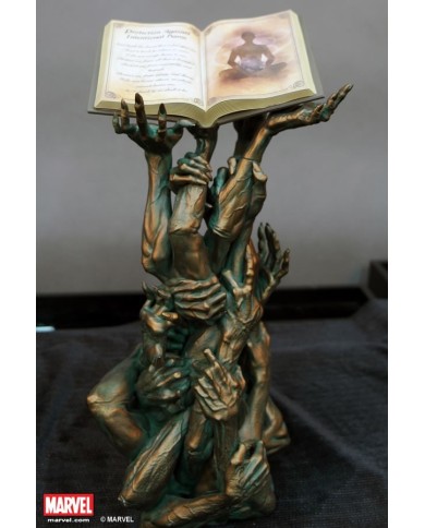 Premium Collectibles: Dr. Strange Statue (Comics Version)