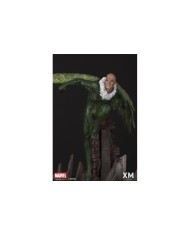 Premium Collectibles: Vulture Statue