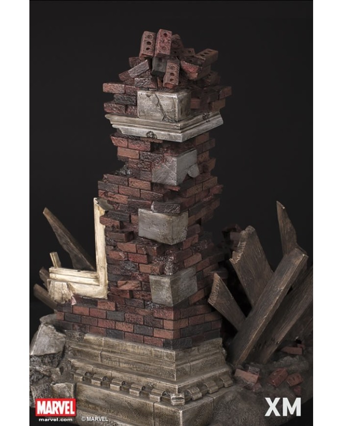 Premium Collectibles: Vulture Statue