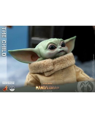 The Child Quarter Scale Figure by Hot Toys The Mandalorian - Quarter Scale Series