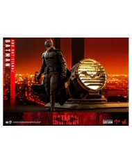 Batman and Bat-Signal Collectible Set by Hot Toys Movie Masterpiece Series - The Batman