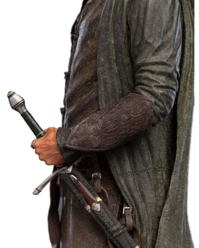 Aragorn, Hunter of the Plains (Classic Series)