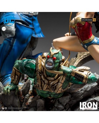 Wonder Woman Vs Darkseid Diorama 1/6 - DC Comics by Ivan Reis