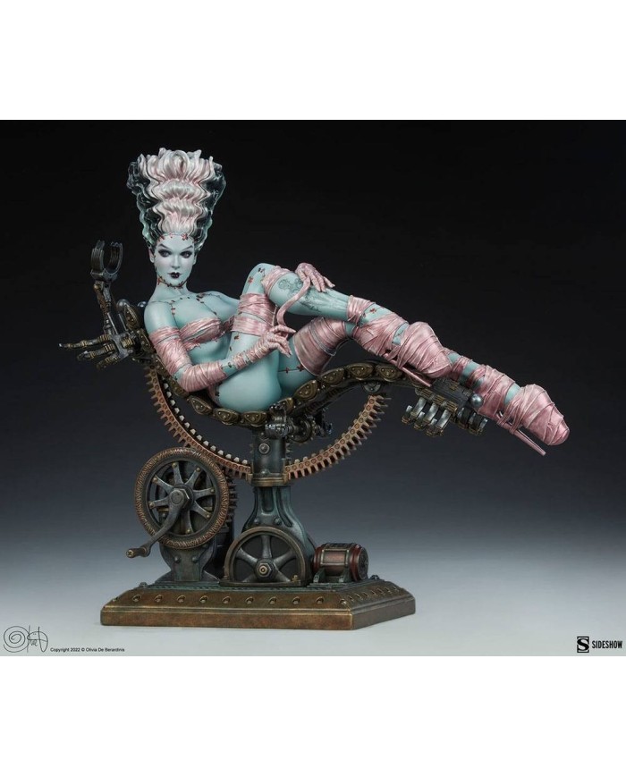 Frankie Reborn - Olivia De Berardinis Estatua