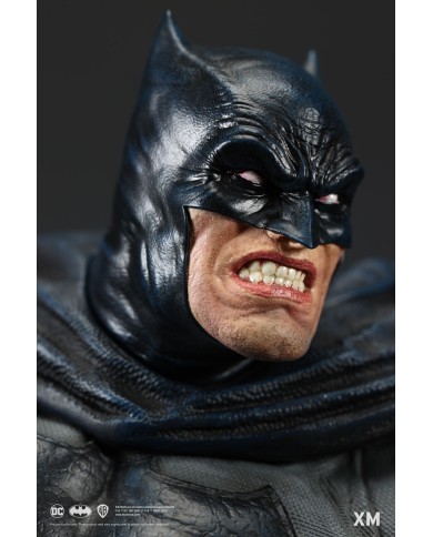 Batman: The Dark Knight Returns 1/4 Premium Collectibles Statue