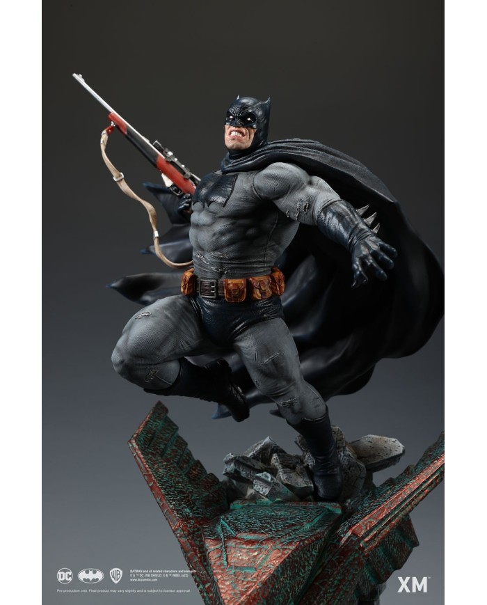 Batman: The Dark Knight Returns 1/4 Premium Collectibles Statue