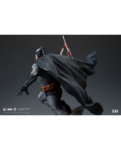 Batman: The Dark Knight Returns 1/4 Premium Collectibles Statue