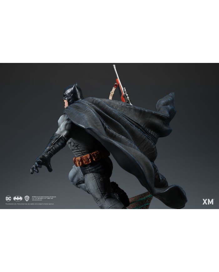 Batman: The Dark Knight Returns 1/4 Premium Collectibles Statue