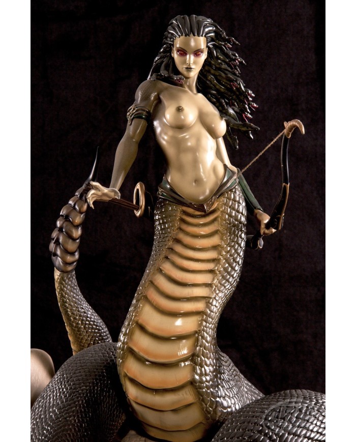 MEDUSA CURSE OF BEAUTY Polystone Statue ARH
