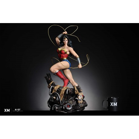 Wonder Woman - Classic 1/4 Scale DC Premium Collectibles statue