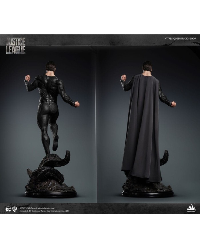 Superman Black Suit Version Regular Edition DC Comics Estatua 1/3