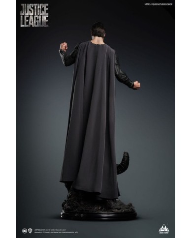 Superman Black Suit Version Regular Edition DC Comics Estatua 1/3