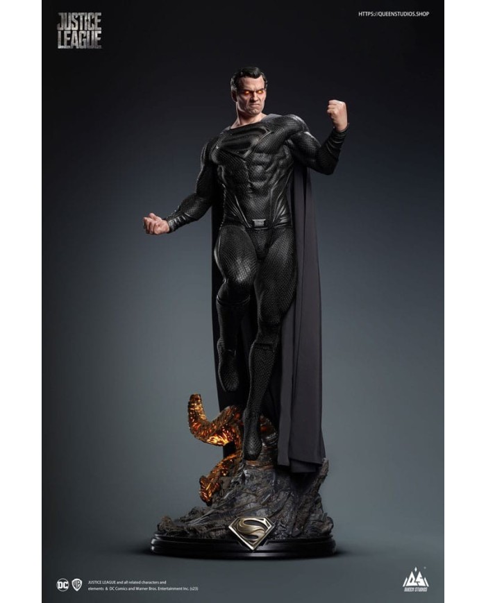 Superman Black Suit Version Regular Edition DC Comics Estatua 1/3