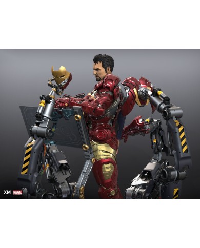 Iron Man (Suit Up) Ver B 1/4 Scale