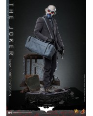 The Joker (Bank Robber Version) El Caballero oscuro Figura DX 1/6