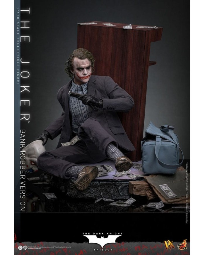 The Joker (Bank Robber Version) El Caballero oscuro Figura DX 1/6