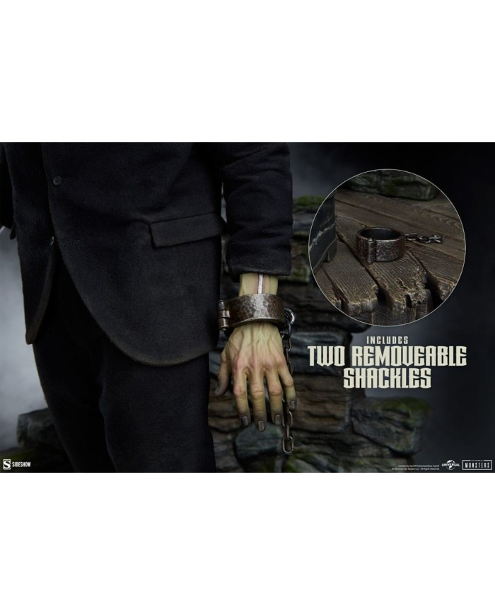 Frankenstein (Fabric Costume) - Frankenstein Estatua Premium Format Mixed Media